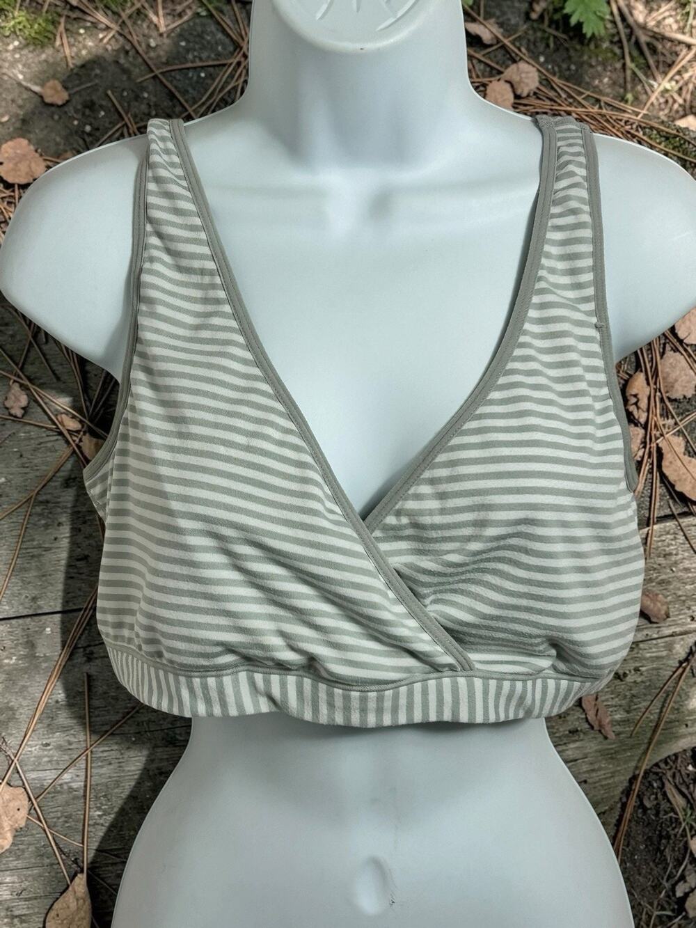 Secret Treasures Maternity Nursing Bra Sz XXL Gray White Striped Soft Wrap Front